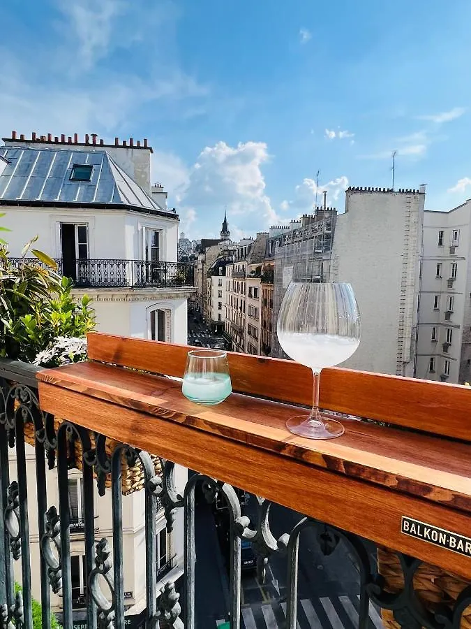 Suite Vue Montmartre & Balcon Paris